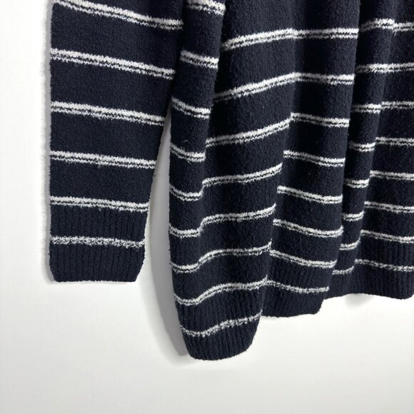 VINCE Italian Wool Striped Cardigan Navy - Picture 3 of 8